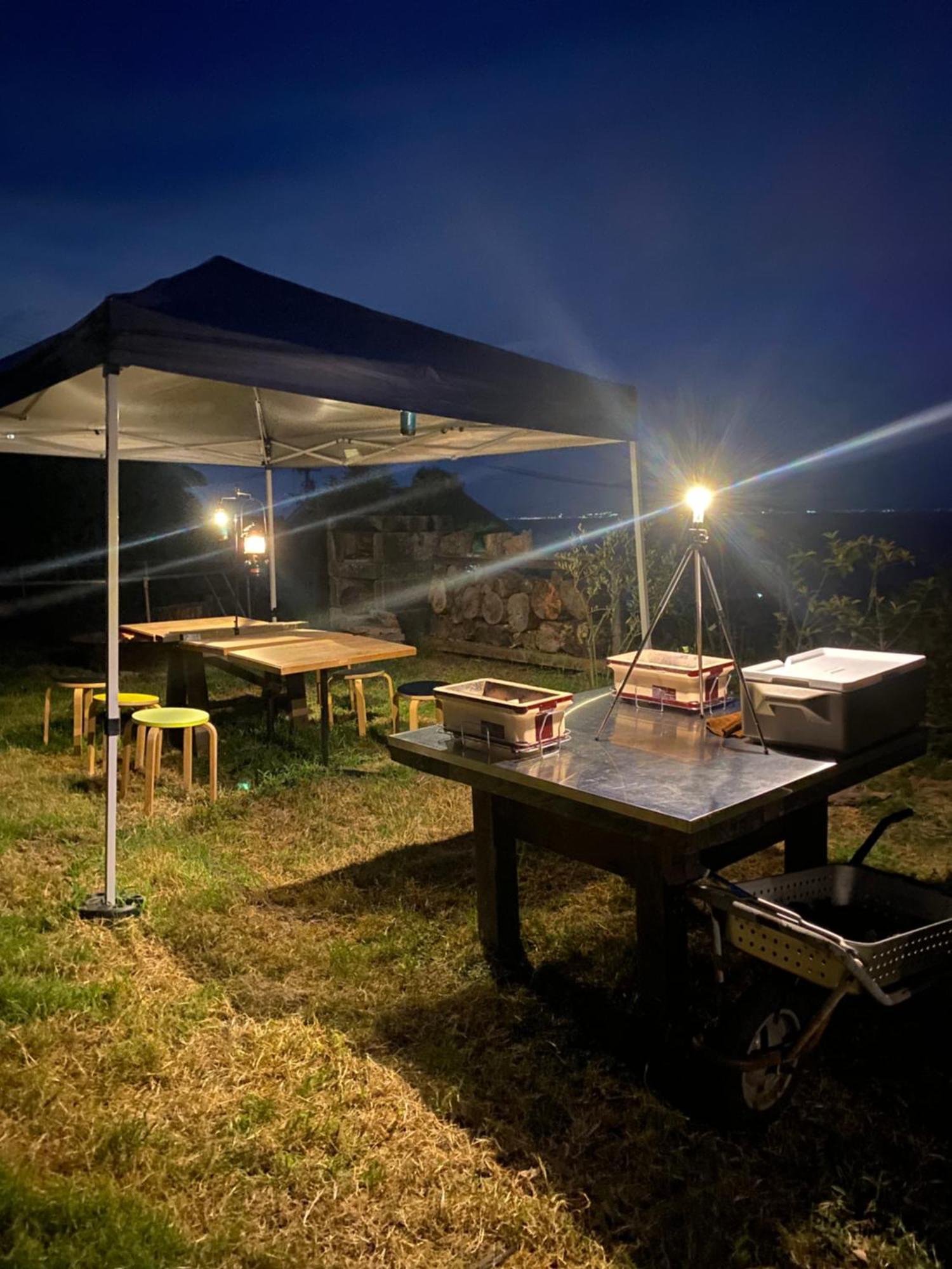 Log Kama Ka-ma 海を眺めるログハウスで薪サウナにbbqの一棟貸し Ferienhaus Awaji